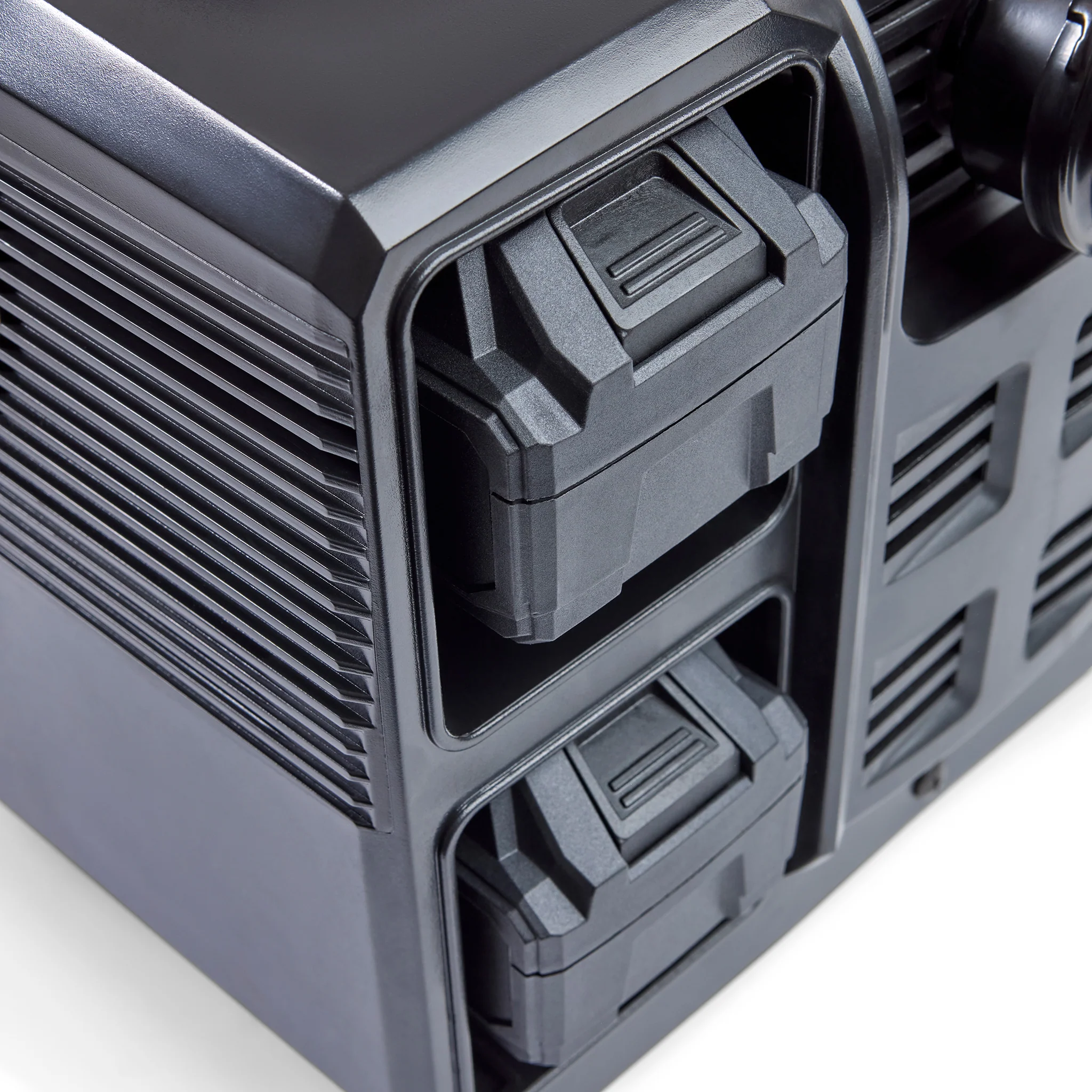 Headless Pinner 23 Gauge with Cordless 18V Compressor - Image 10